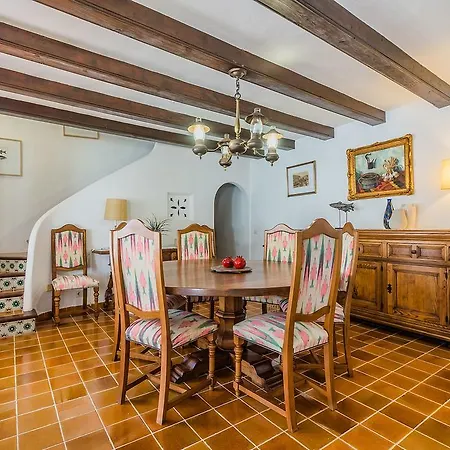 Giro Villa