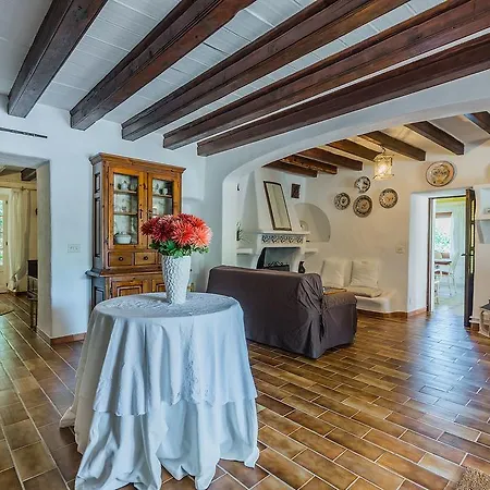 Giro Villa